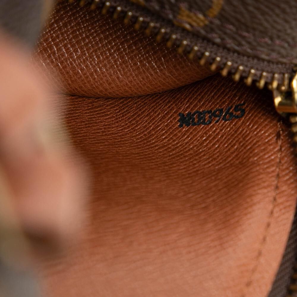 Louis Vuitton Papillon