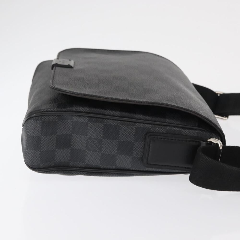 Louis Vuitton Shoulder Bags