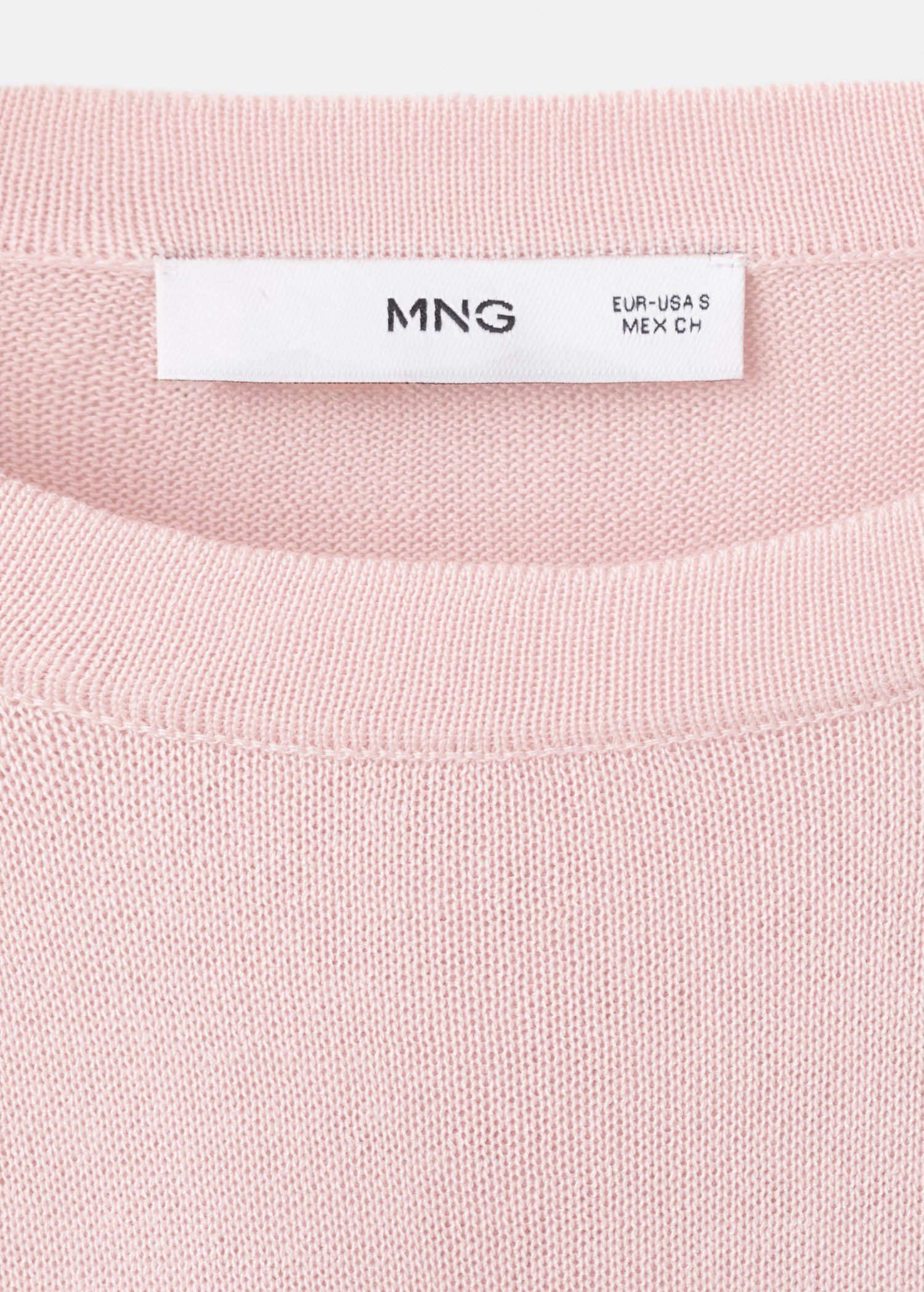 Short-sleeved knitted sweater