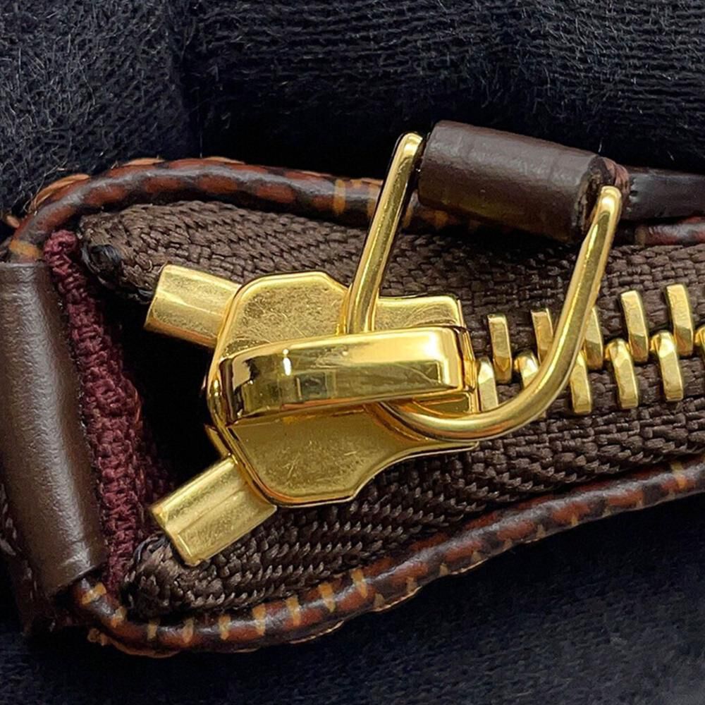 Louis Vuitton Totally
