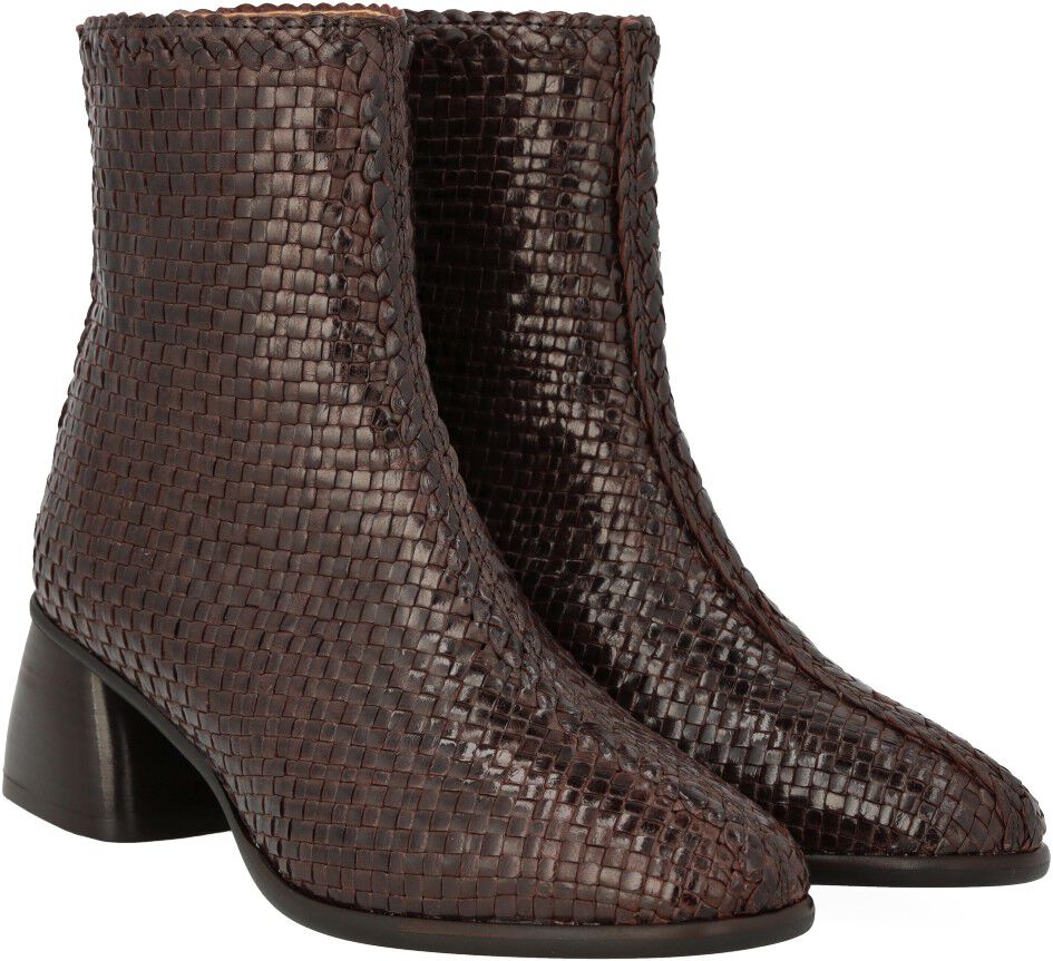 H&aring;ndflettet l&aelig;derst&oslash;vlet med skulpt