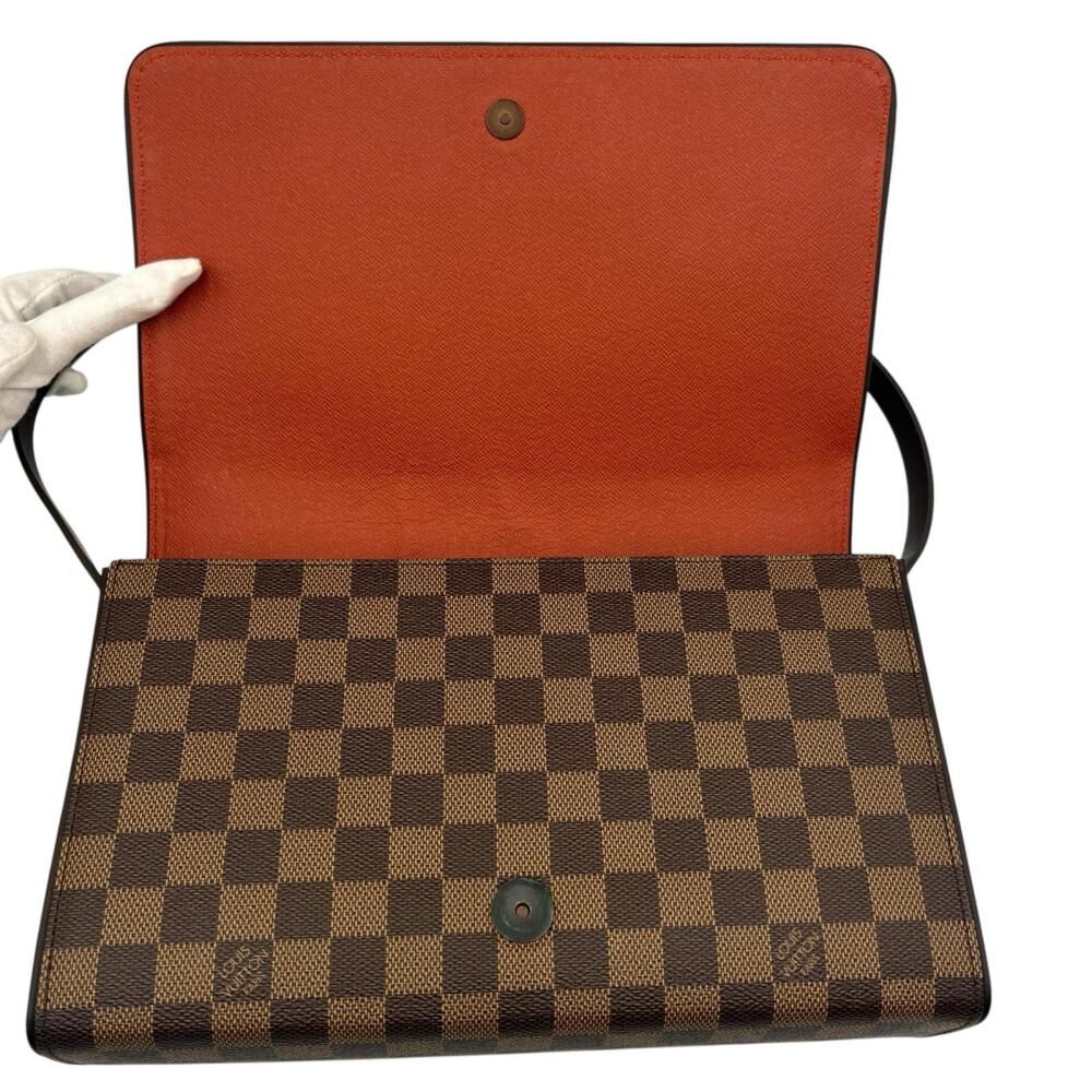 Louis Vuitton Shoulder Bags