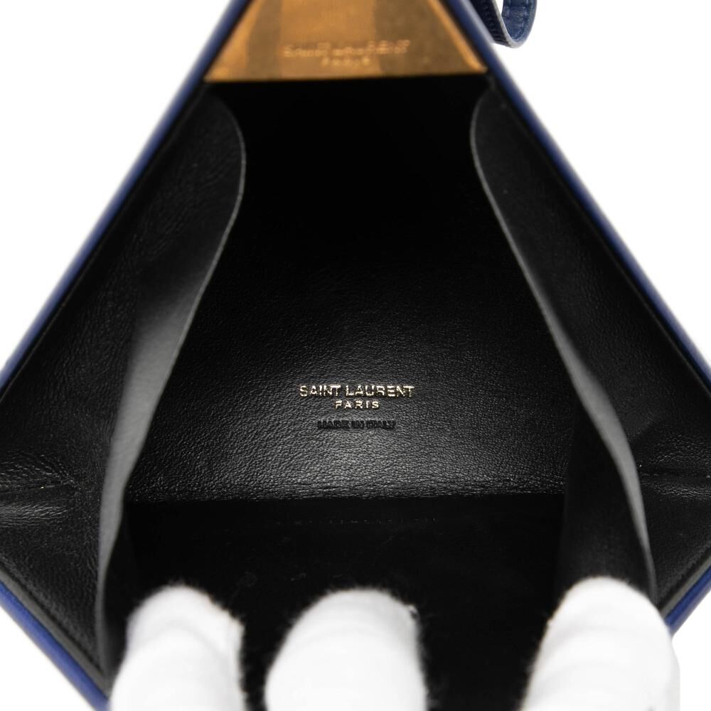 Yves Saint Laurent Shoulder Bag