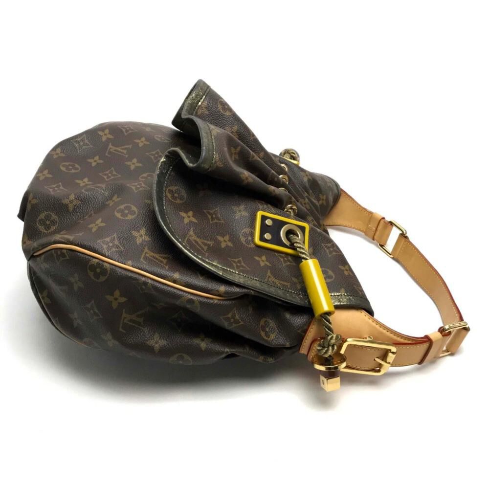 Louis Vuitton Shoulder Bags