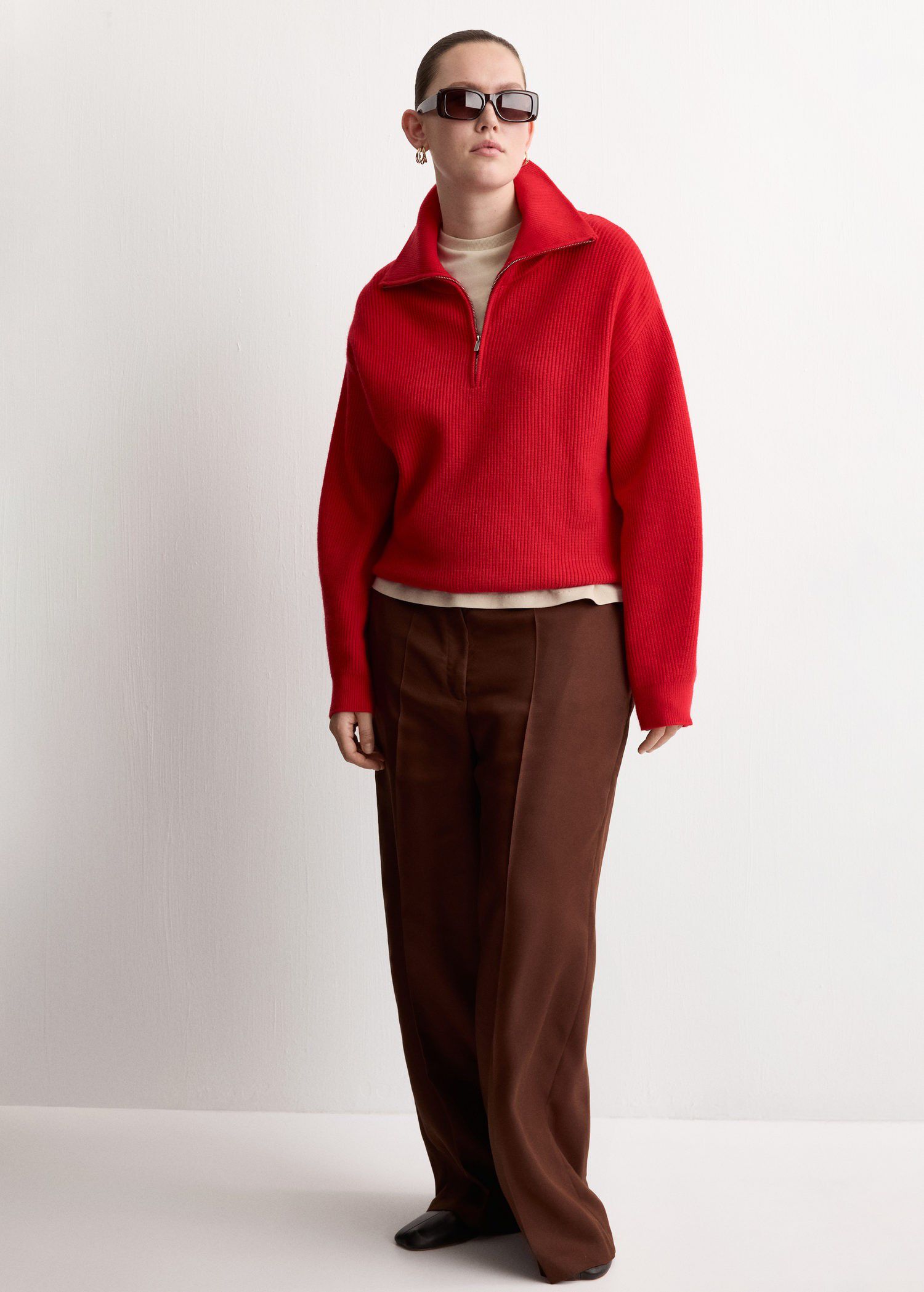 High-waisted lyocell trousers