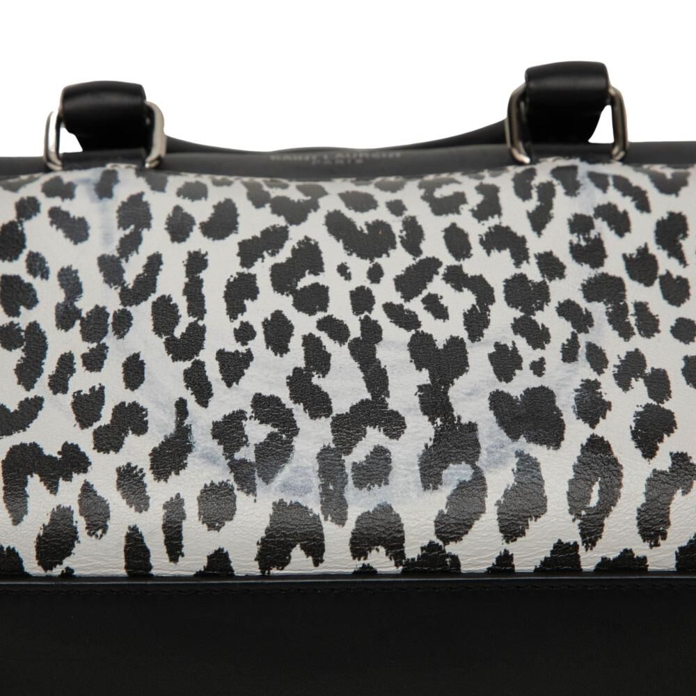 Yves Saint Laurent Shoulder Bag