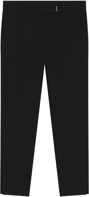 Tapria-Crop