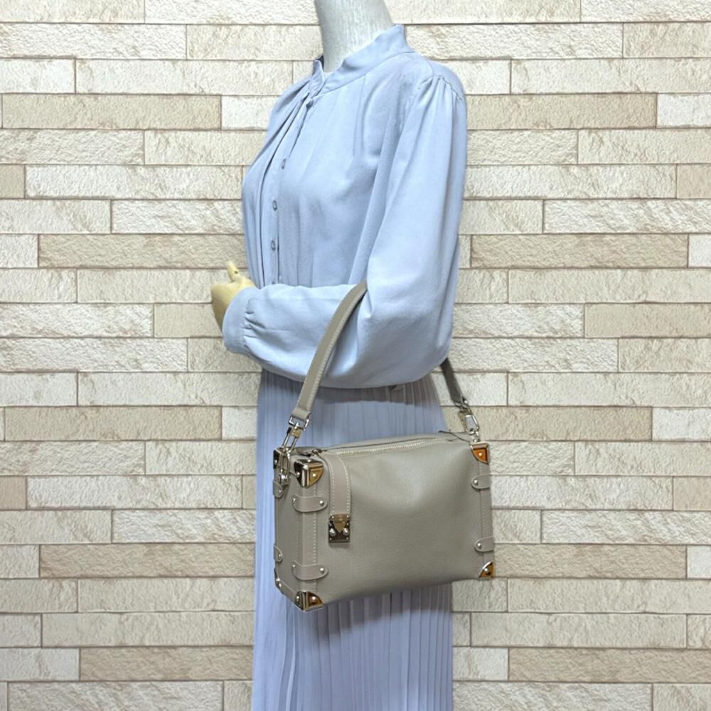 Louis Vuitton Shoulder Bags