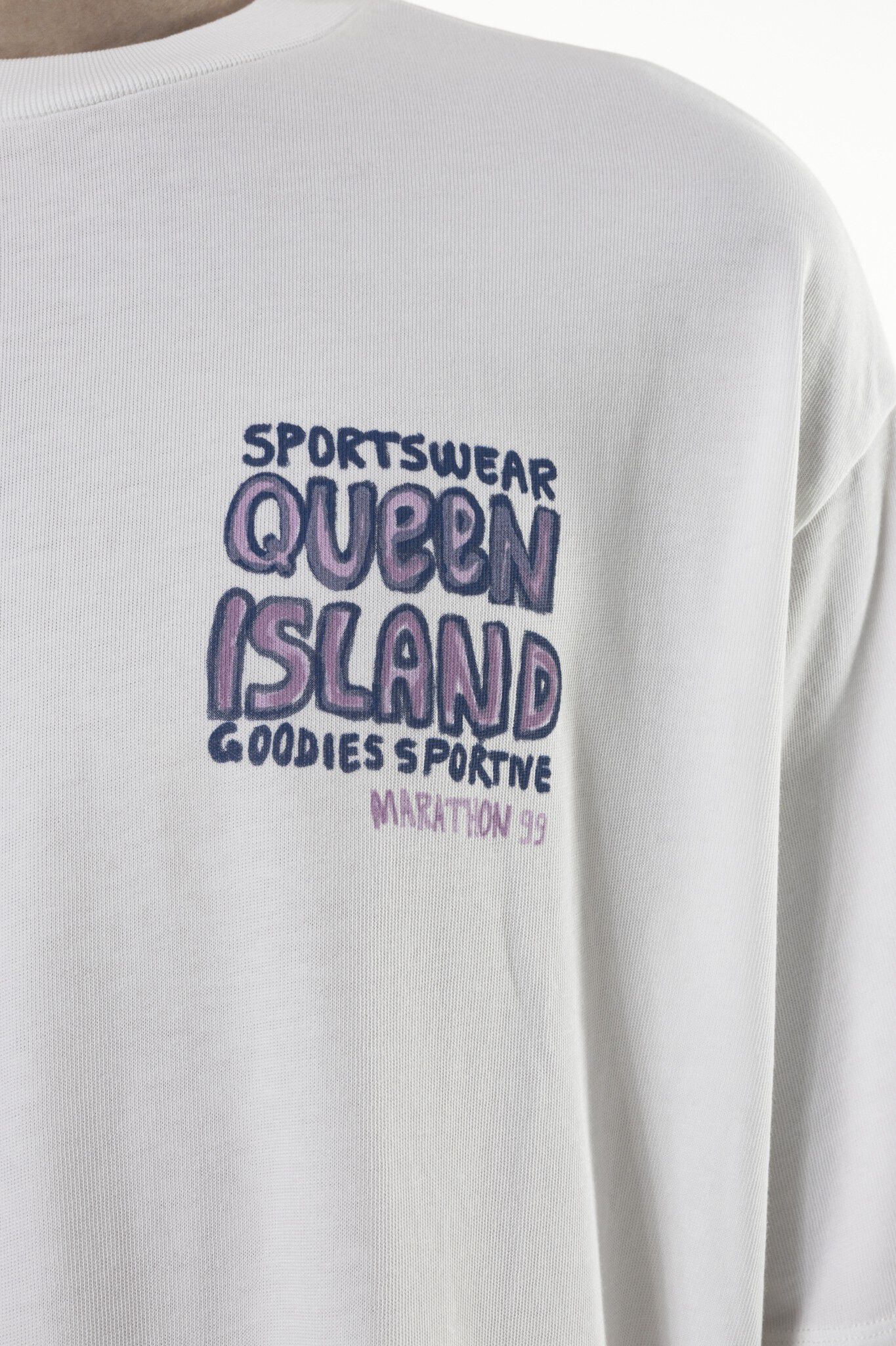 QUEEN ISLAND TEE