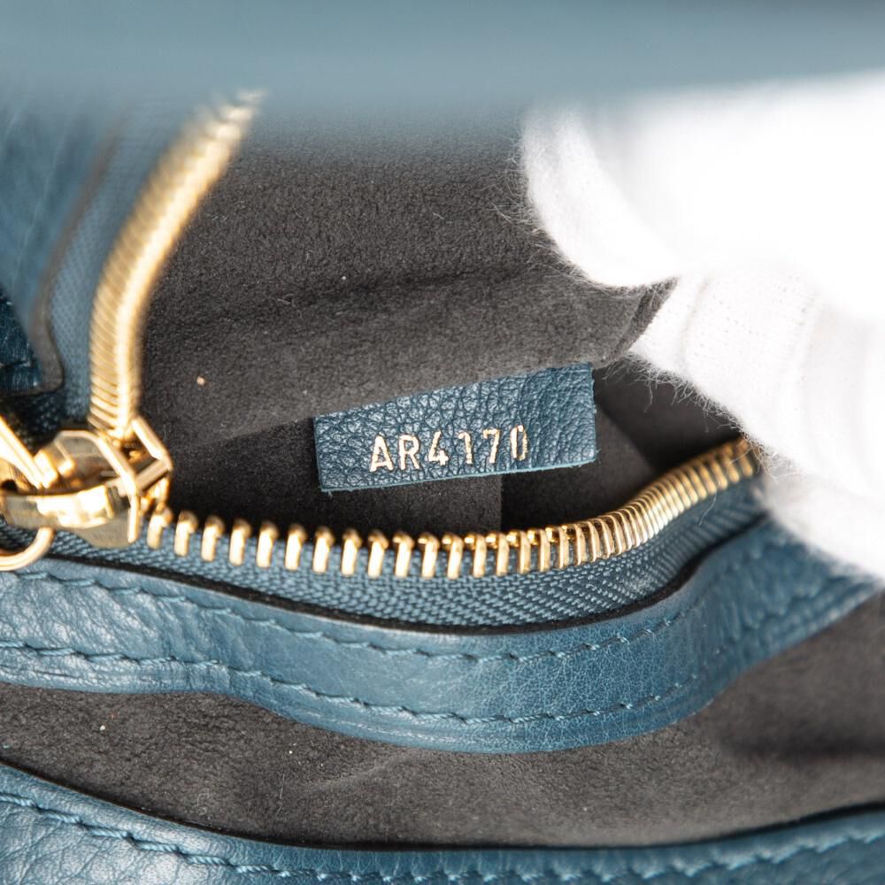 Louis Vuitton Mahina