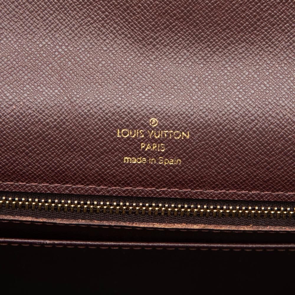 Louis Vuitton Clutch