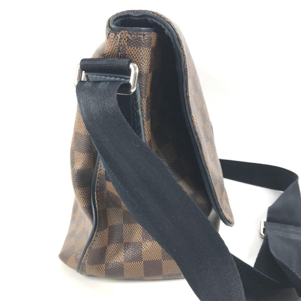 Louis Vuitton Messenger