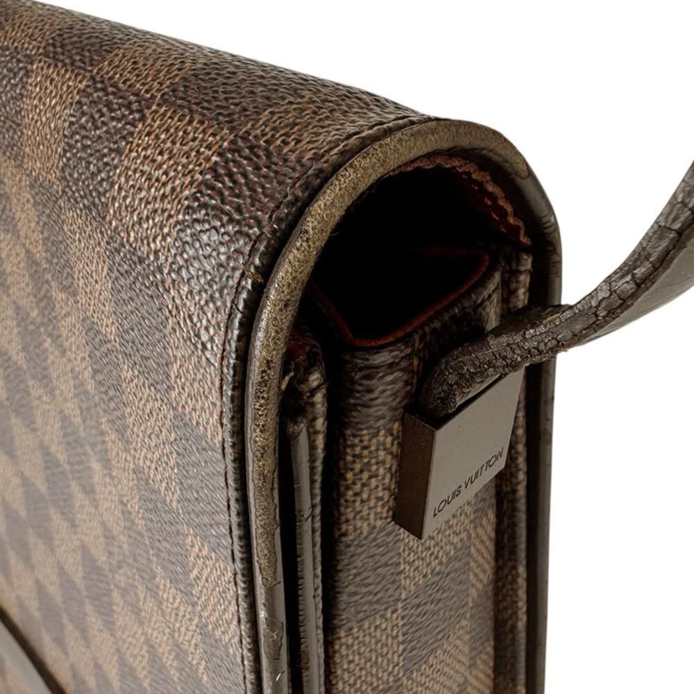 Louis Vuitton Shoulder Bags