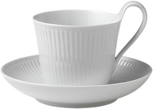White Fluted kopp med högt handtag och fat 25 cl