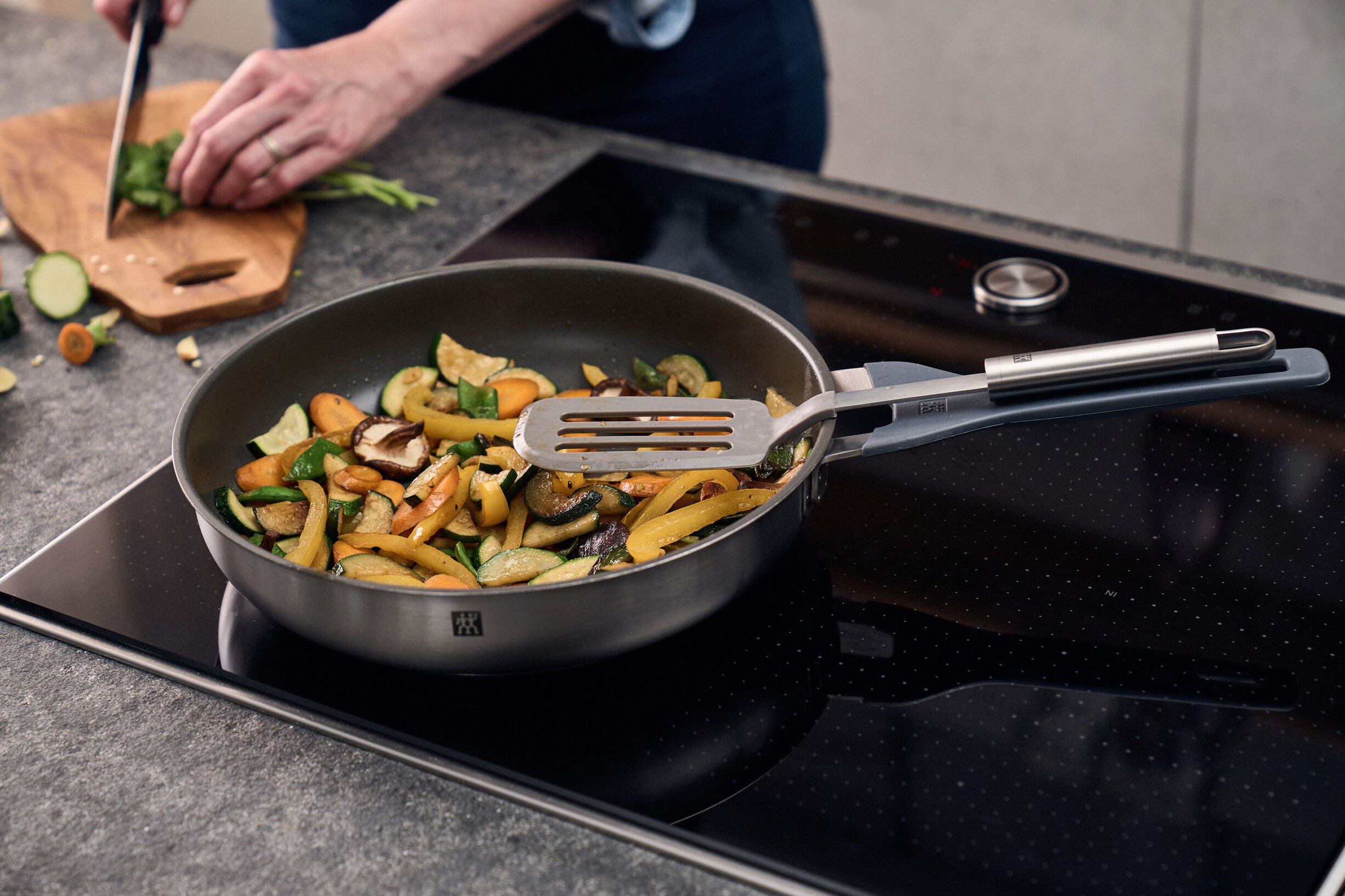 Simplify Stekpanna, 24 cm, 18/10 Rostfritt st&aring;l, Keramisk bel&auml;ggning