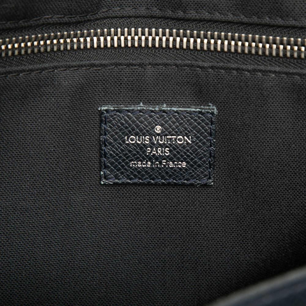Louis Vuitton Crossbody Bag