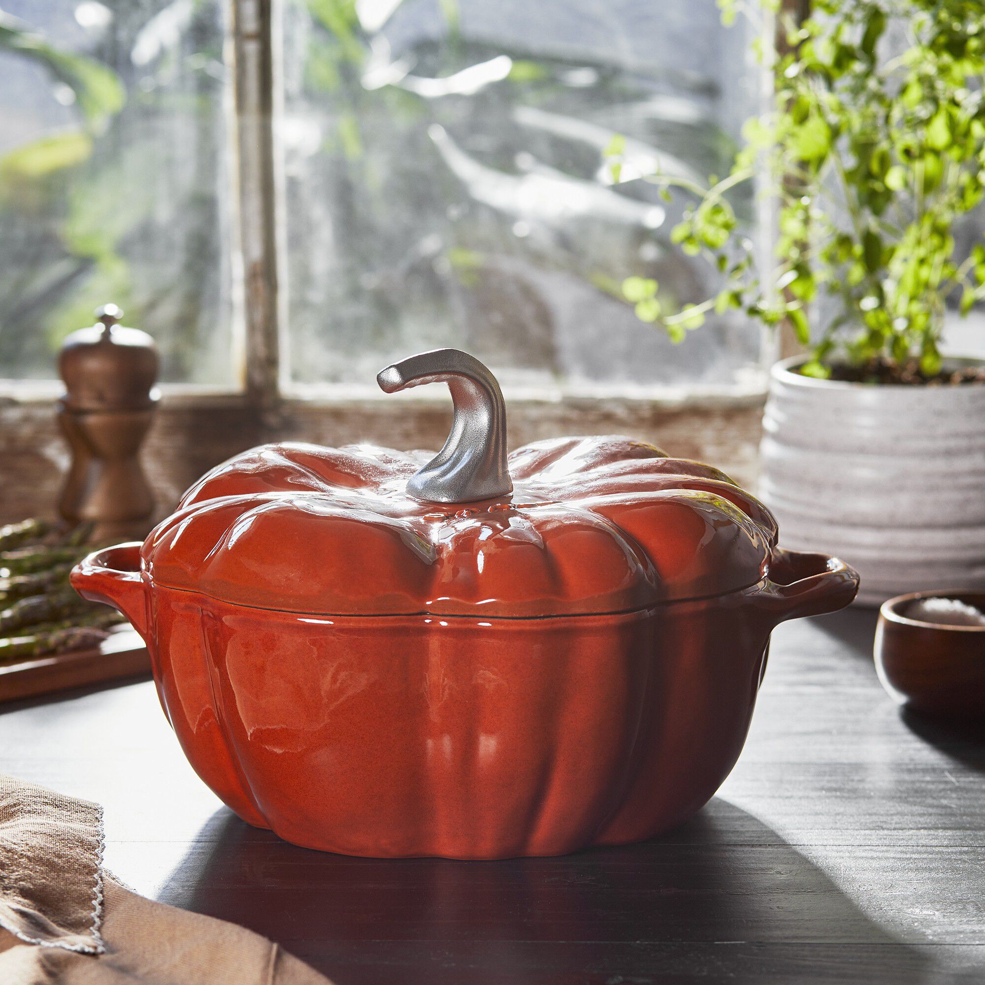 La Cocotte Gryta 24 cm / 3,25 l, Pumpa, Kanel, Gjutj&auml;rn