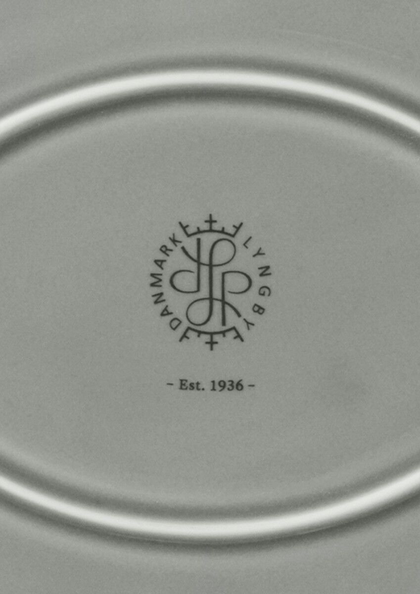 Rhombe Earth Ovalt serveringsfad 28.5x21. 5 cm moss