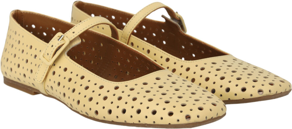 Bl&oslash;d ballerina med dekorativt hulm&oslash;