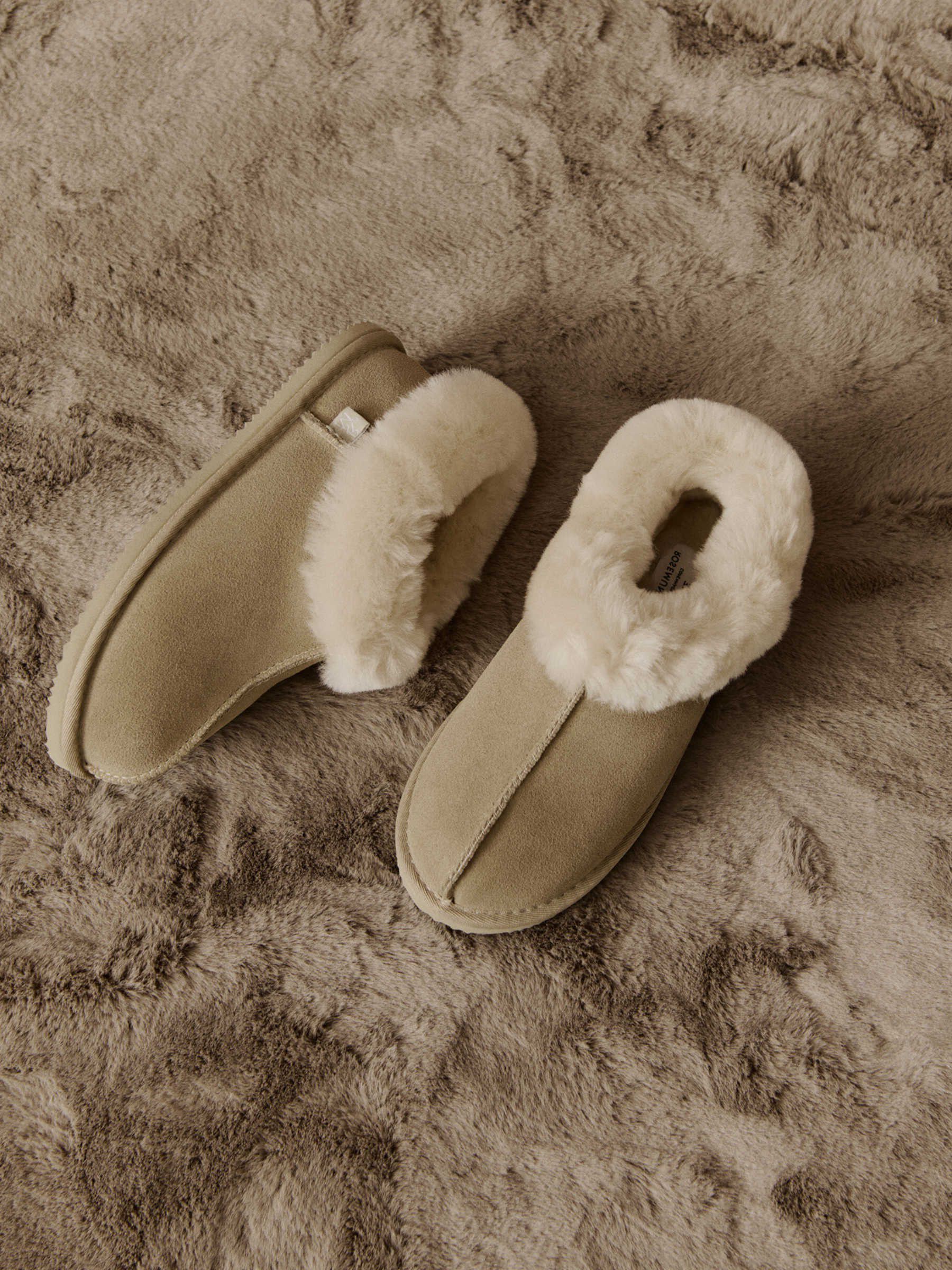 RHEvelyn Leather Closed Ankle Slipper