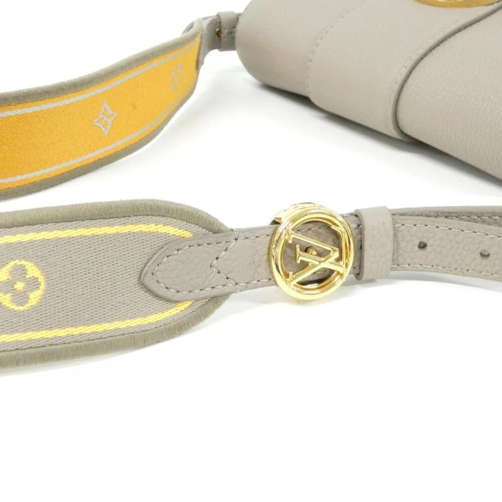 Louis Vuitton Shoulder Bags