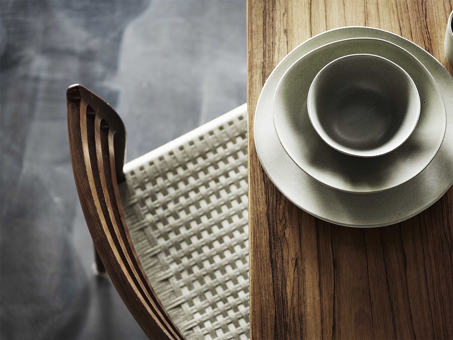 STUDIO Krus med hank khaki gr&ouml;n