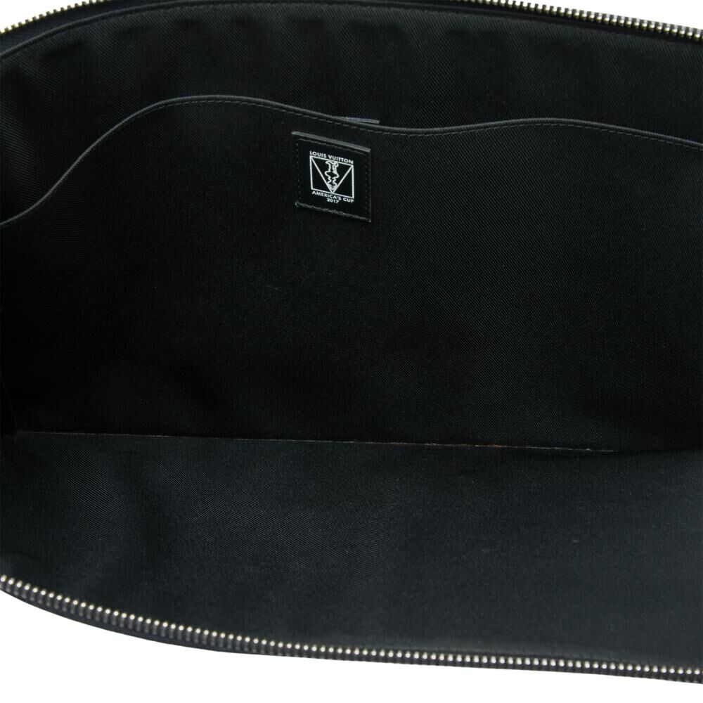 Louis Vuitton Clutch