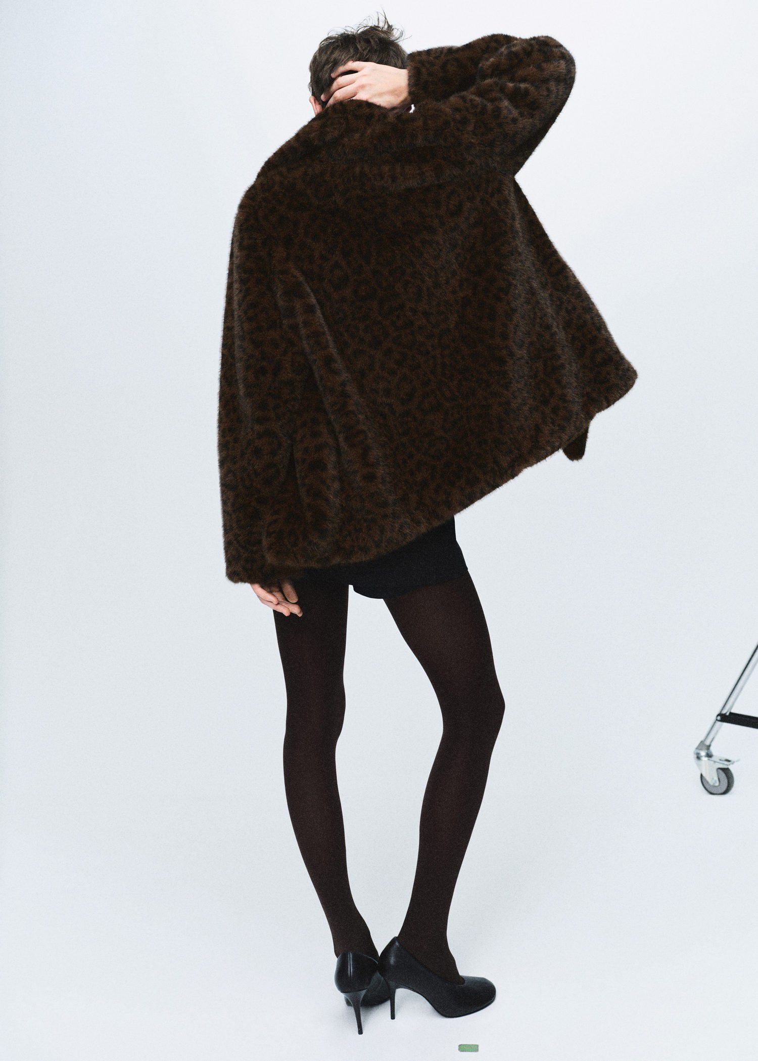 Leopard fur-effect coat
