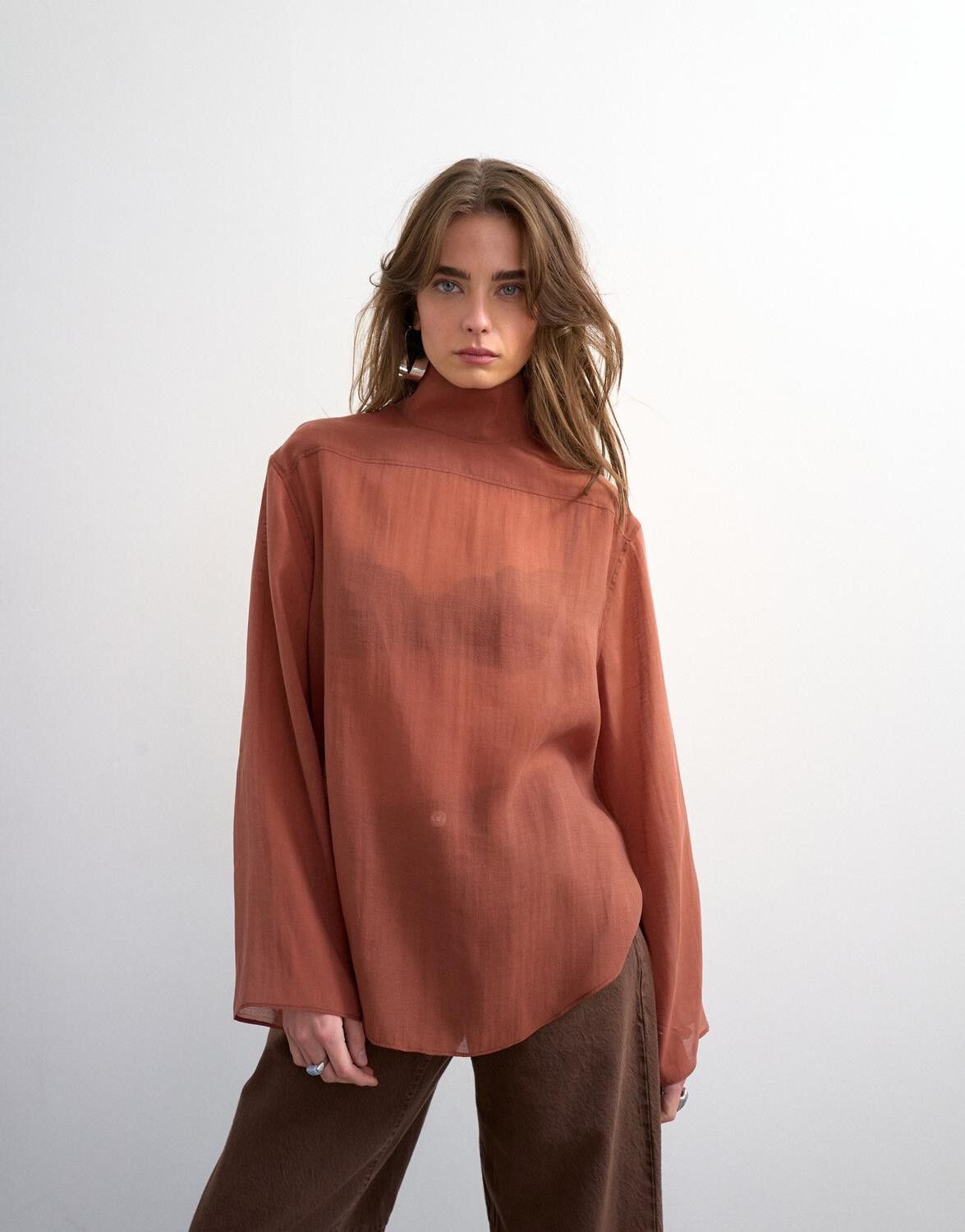 Tsesmee Ls Button Back Shirt Wvn