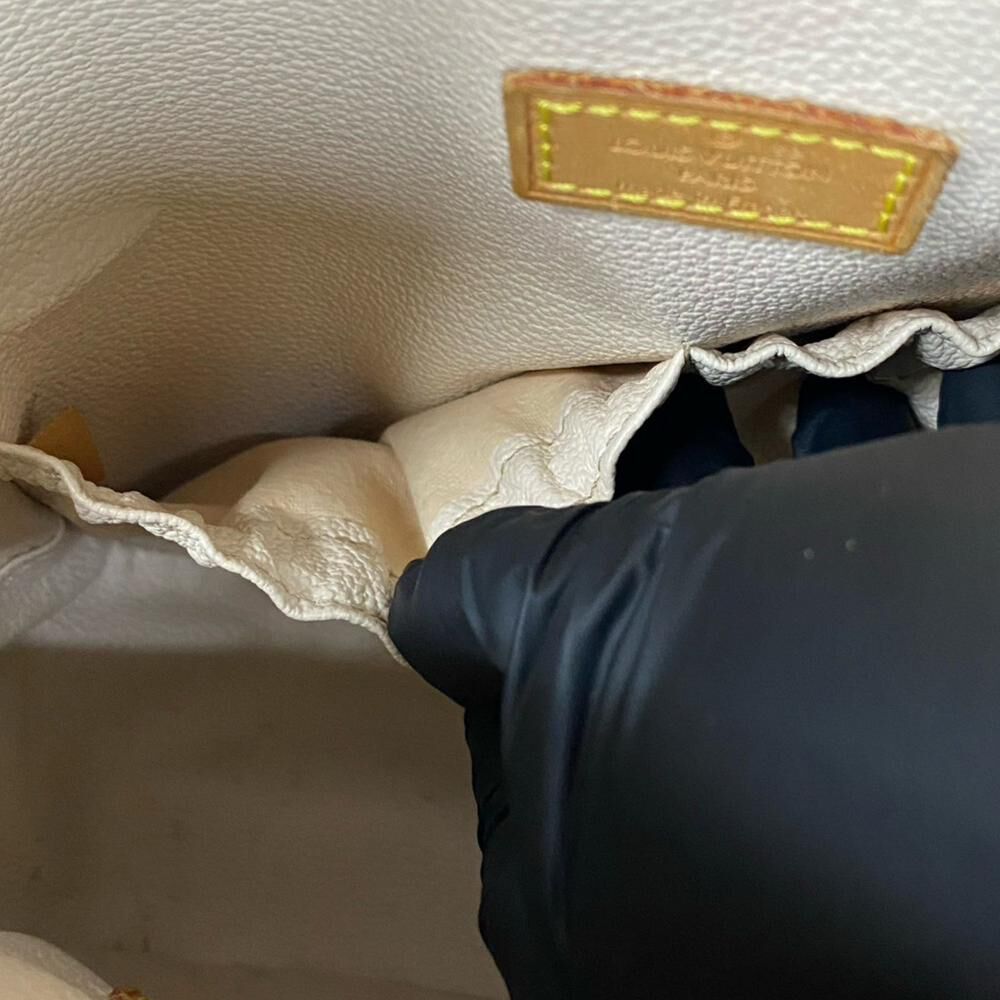 Louis Vuitton Spontini