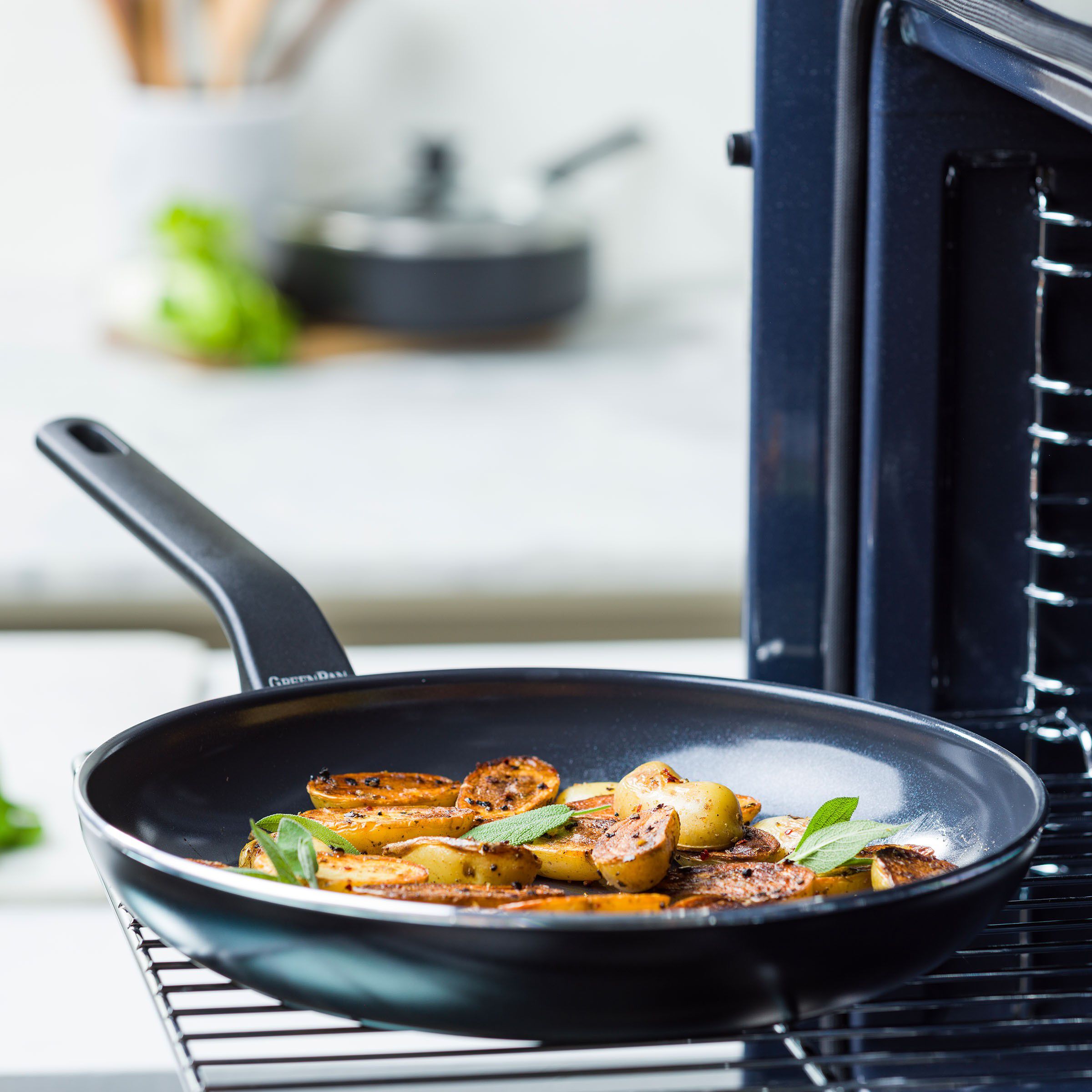 GP-ESSEN FBl Alu Perf-ind opn fry set 2pc 24+28