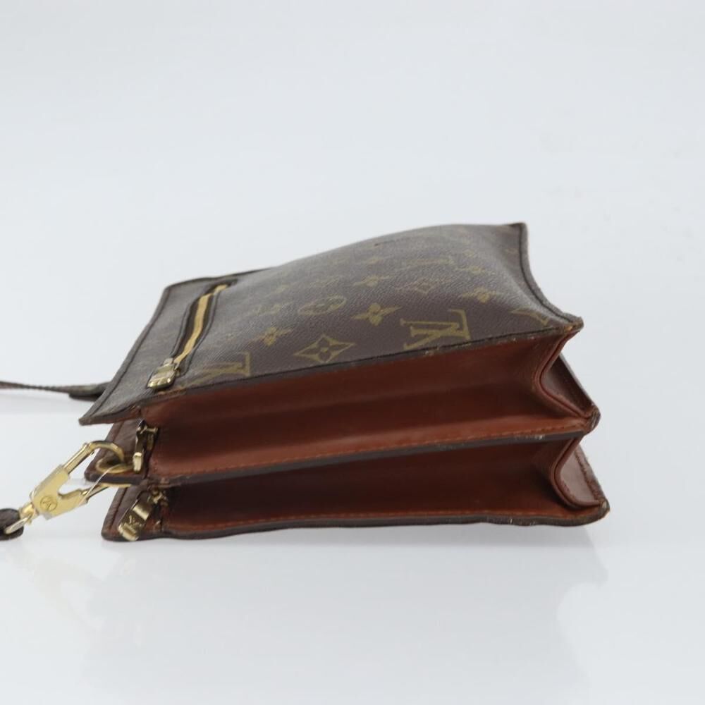 Louis Vuitton Shoulder Bags