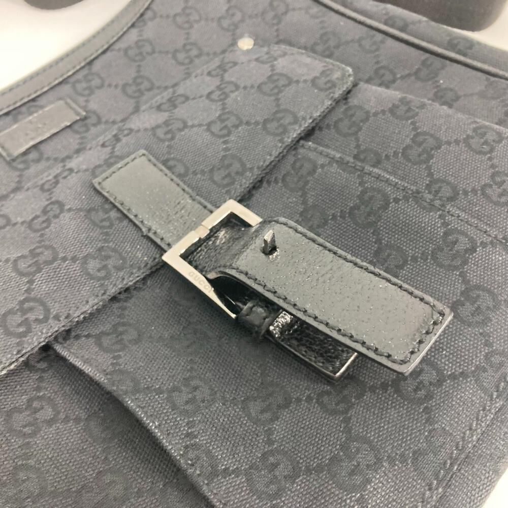 Gucci Shoulder Bag