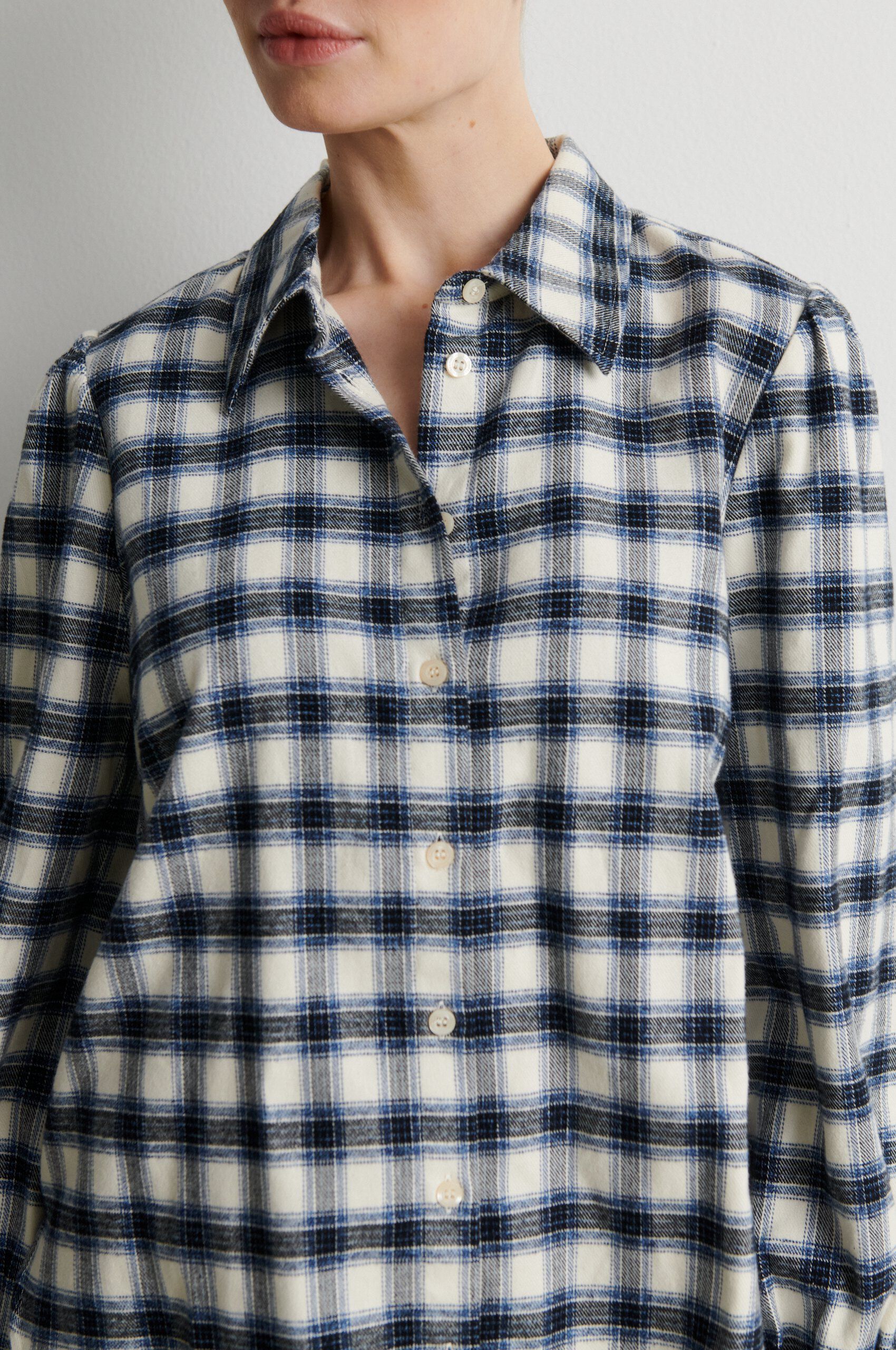 Nicolina Shirt