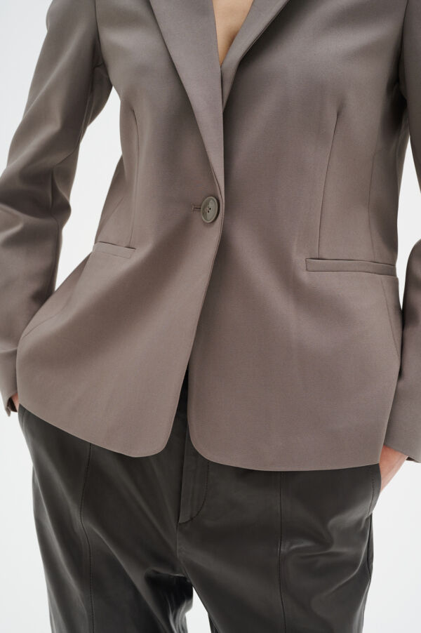 ZellaIW Classic Short Blazer