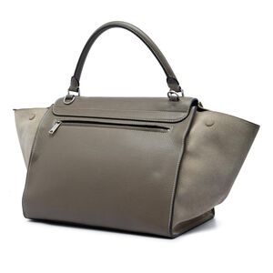C&eacute;line Trapeze