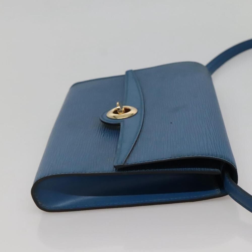 Louis Vuitton Shoulder Bags