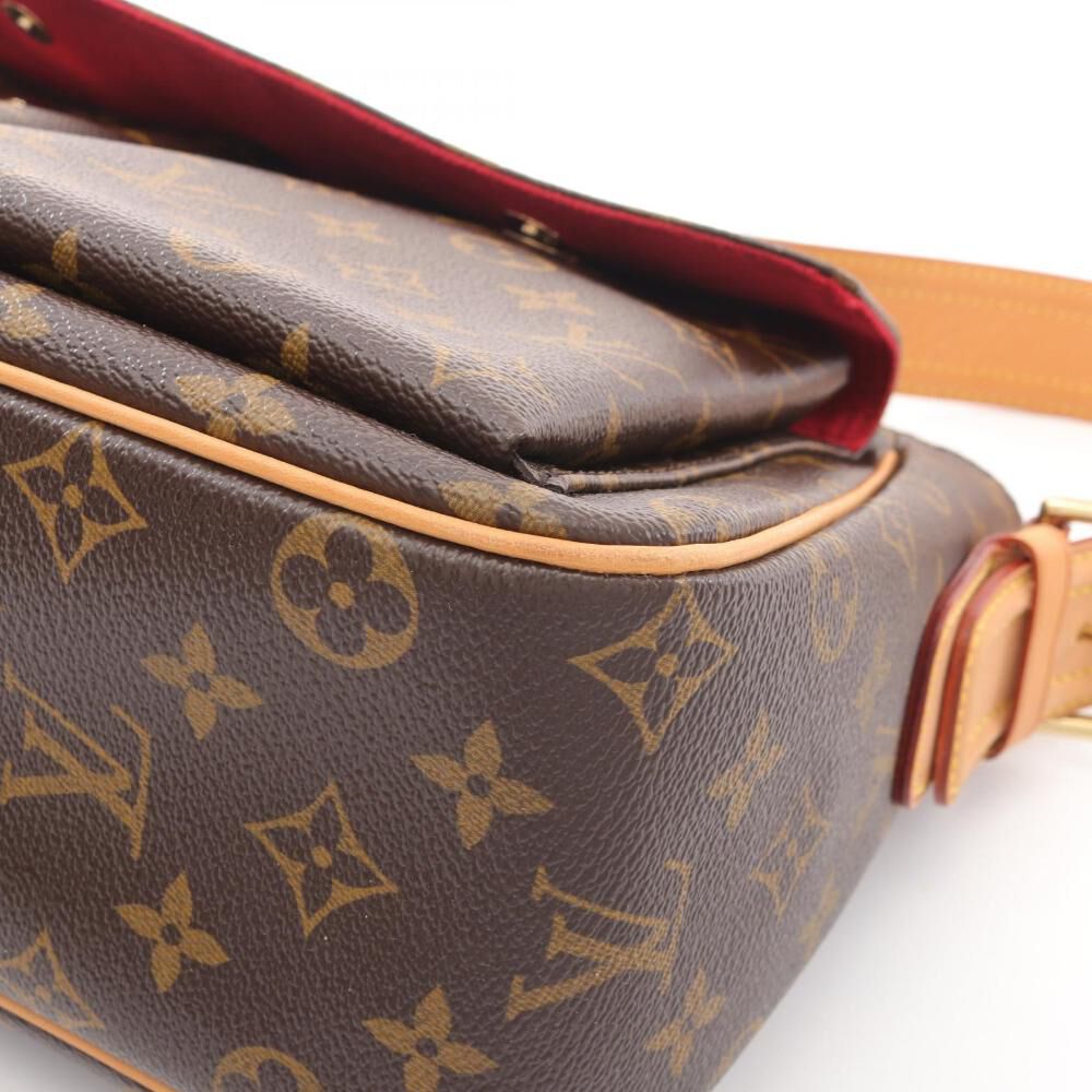 Louis Vuitton Shoulder Bags