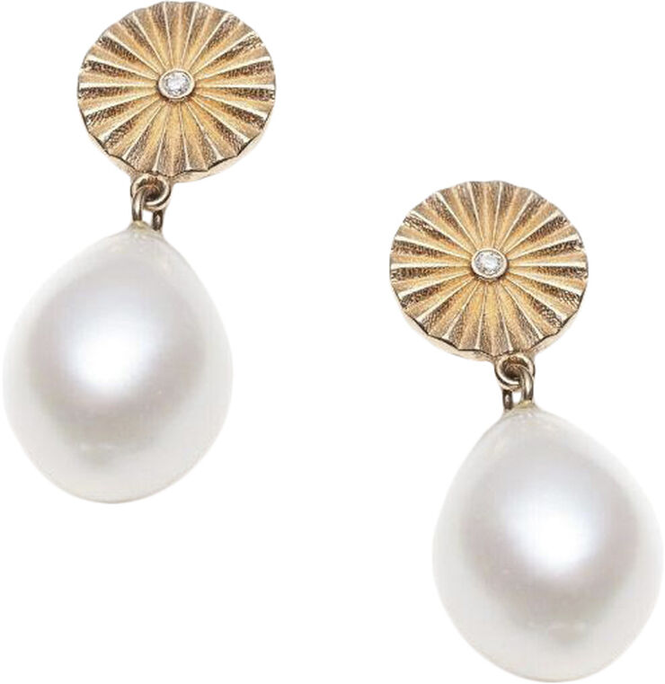 Global Goal #9: Pearl Earrings, VERMEIL (925 Sterling silver gold plat