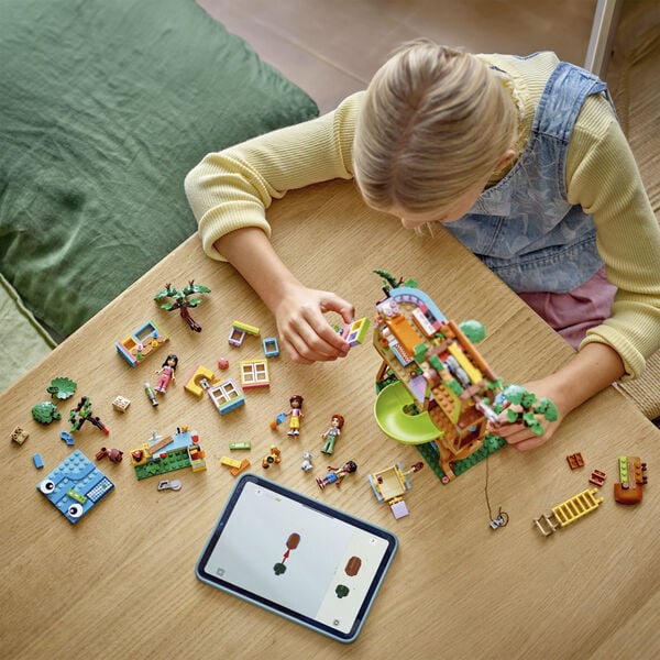 Venskabs-trætophus og krea-område 42652