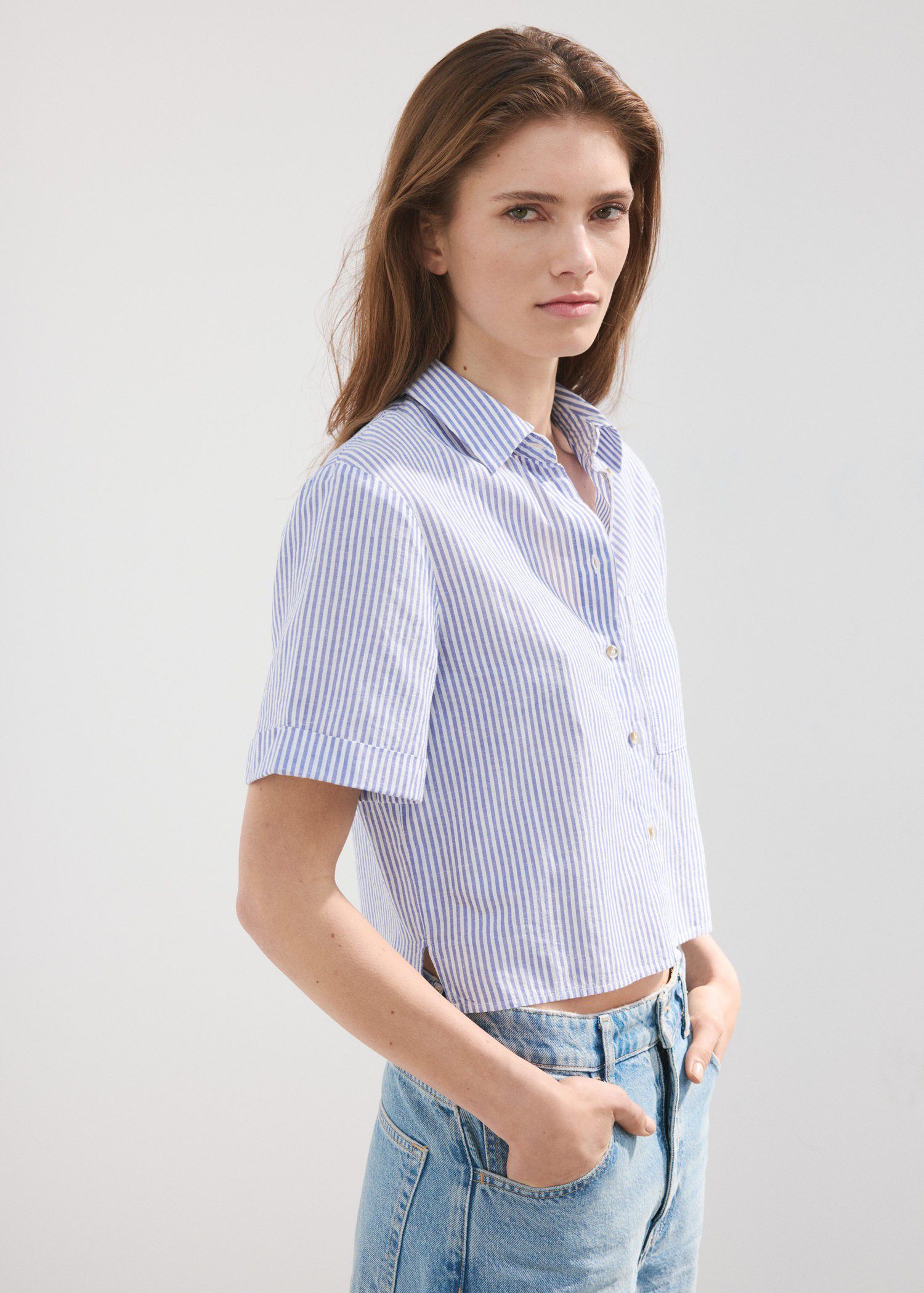Short sleeve striped shirt
