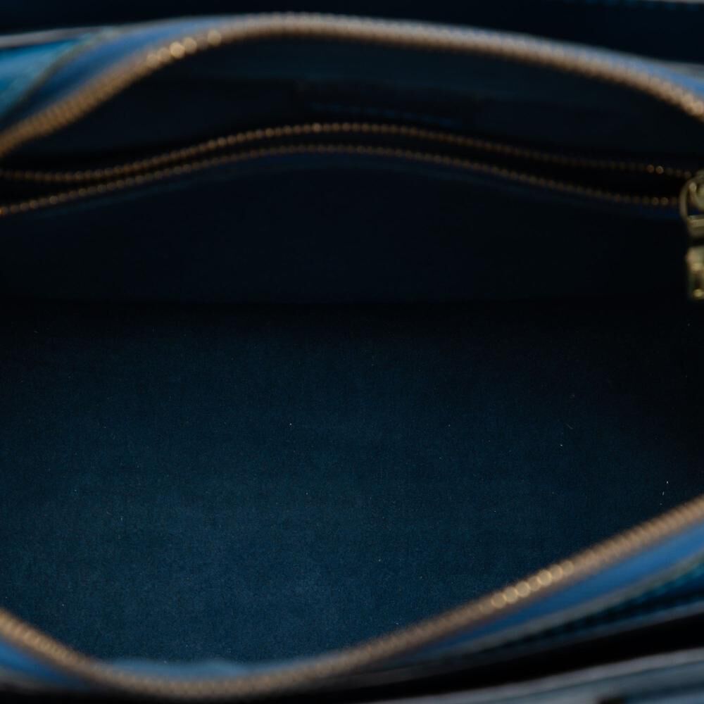 Louis Vuitton Pont Neuf