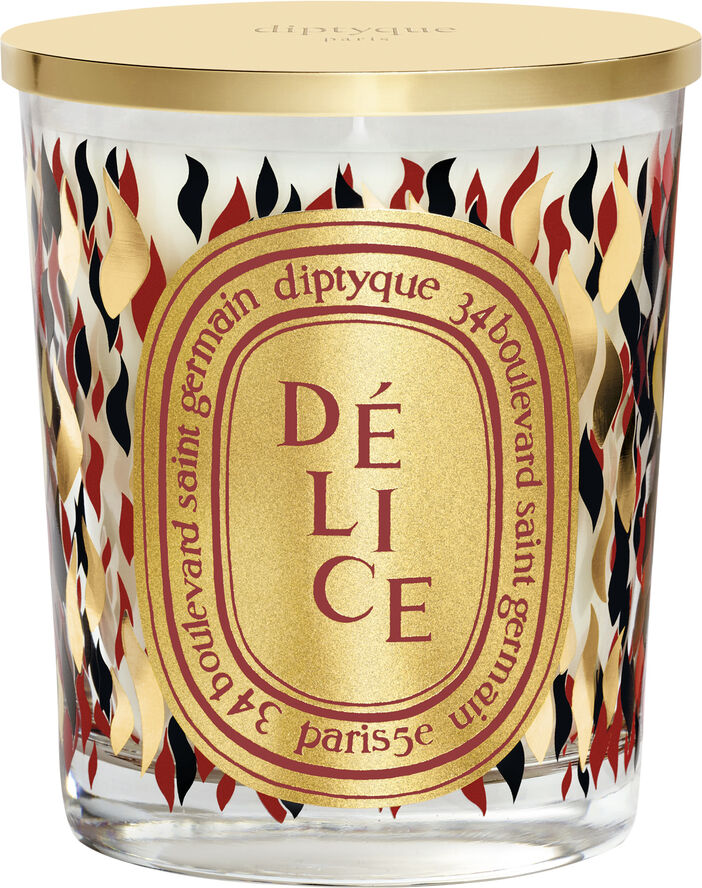 Delice classic candle with Golden Lid