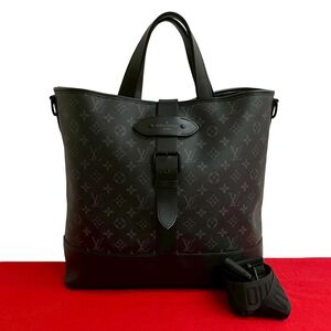 Louis Vuitton Tote