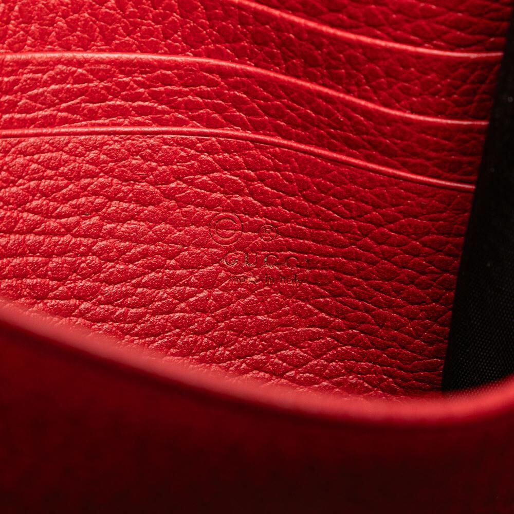 Gucci Wallet On Chain