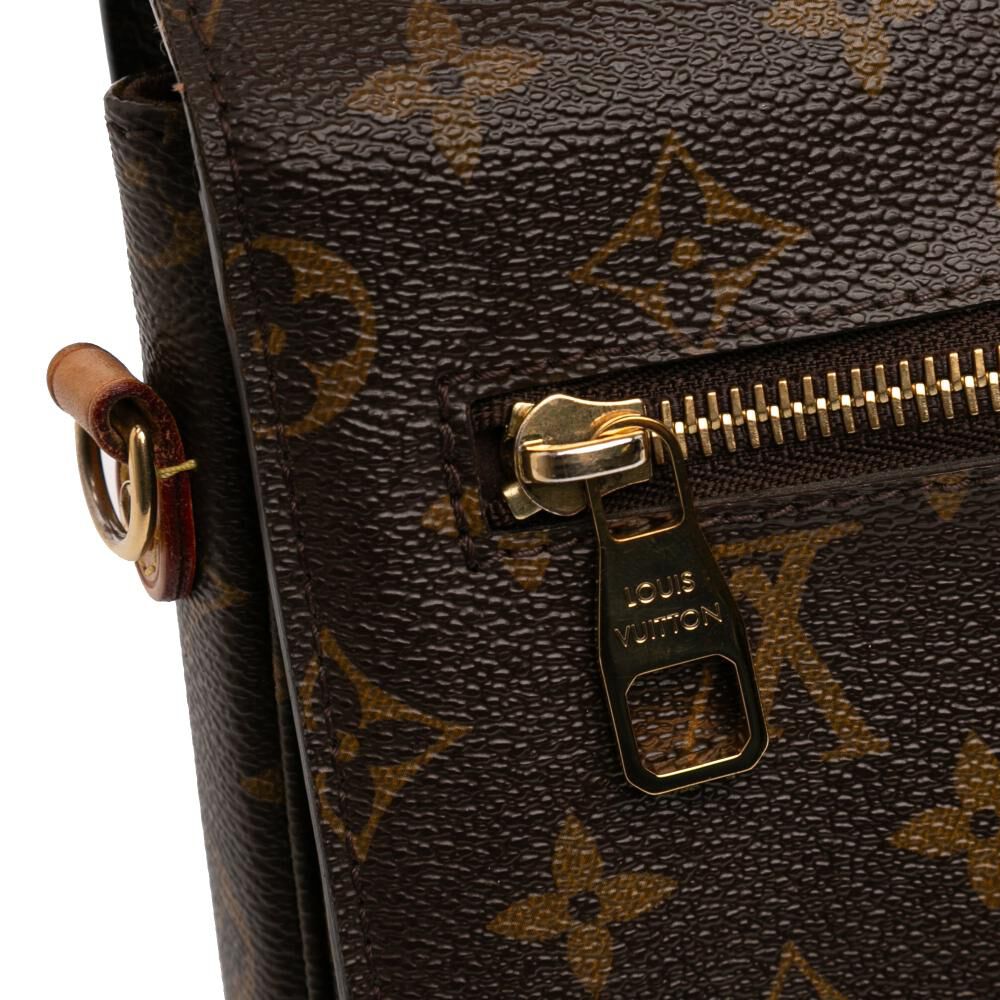 Louis Vuitton Pochette M&eacute;tis