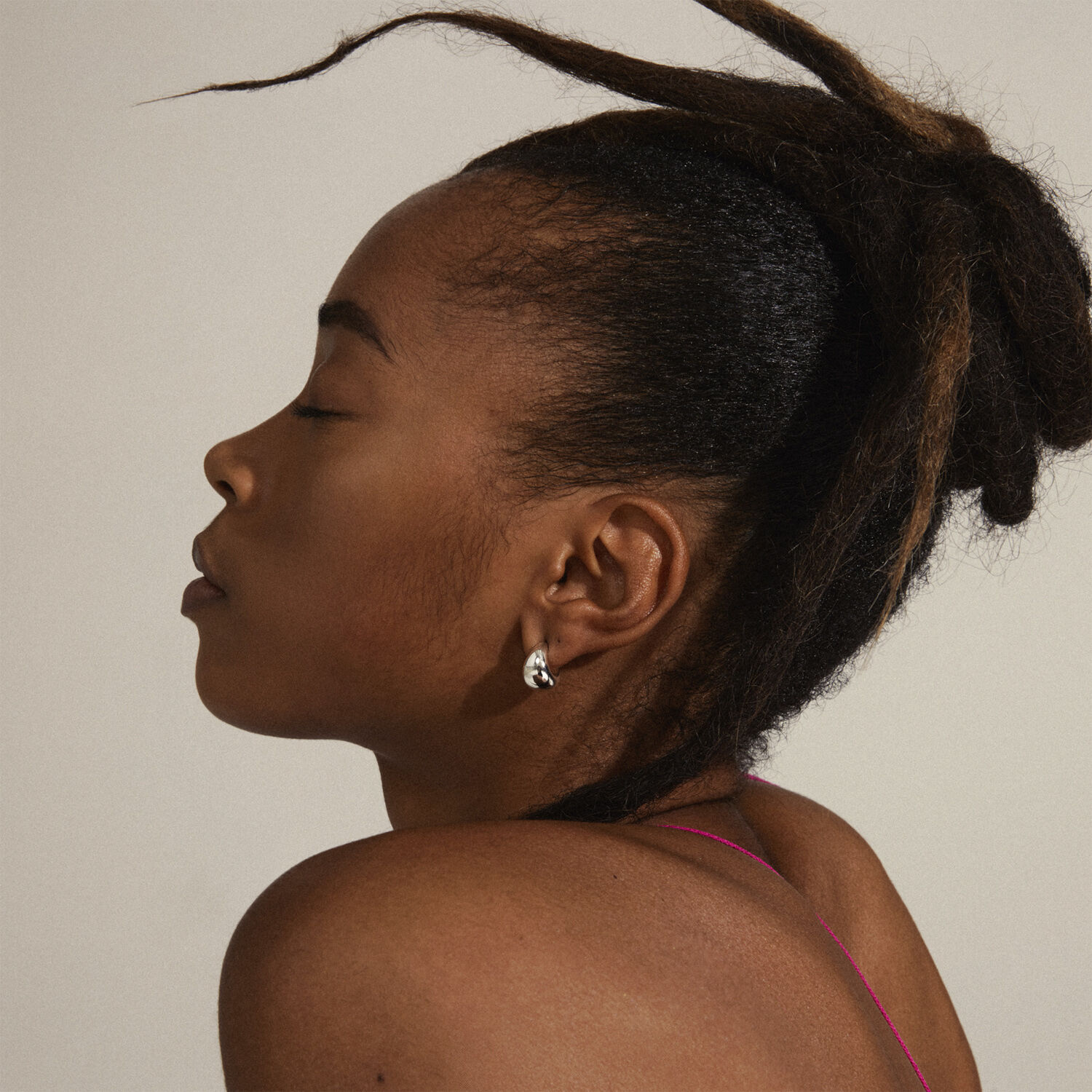 ALEXANE chunky mini hoop earrings silver-plated