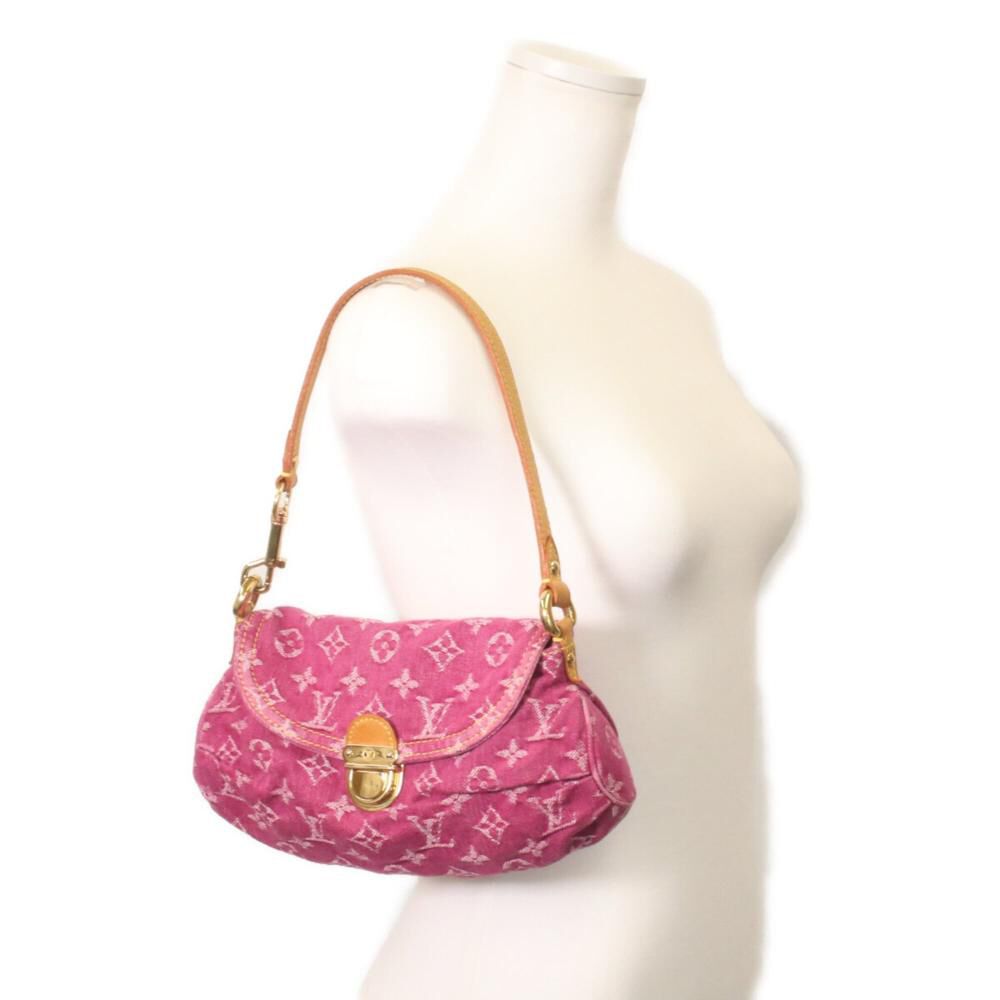 Louis Vuitton Pleaty