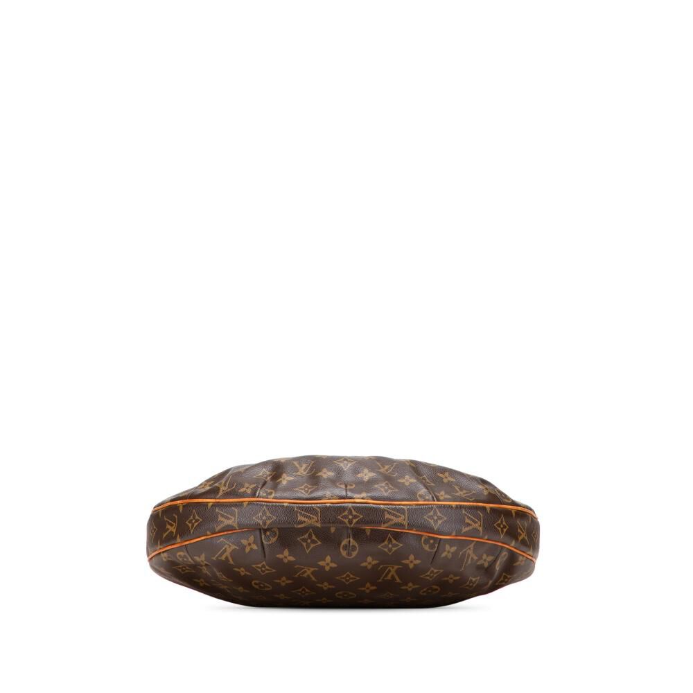 Louis Vuitton Croissant