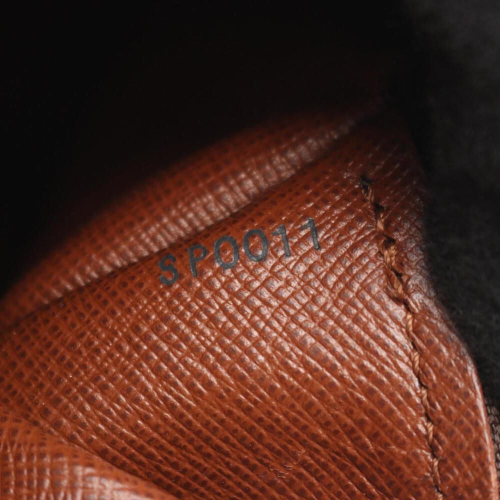 Louis Vuitton Papillon